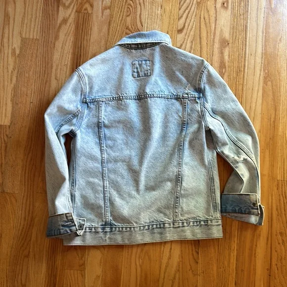 A&F denim trucker jacket - Picture 2 of 2